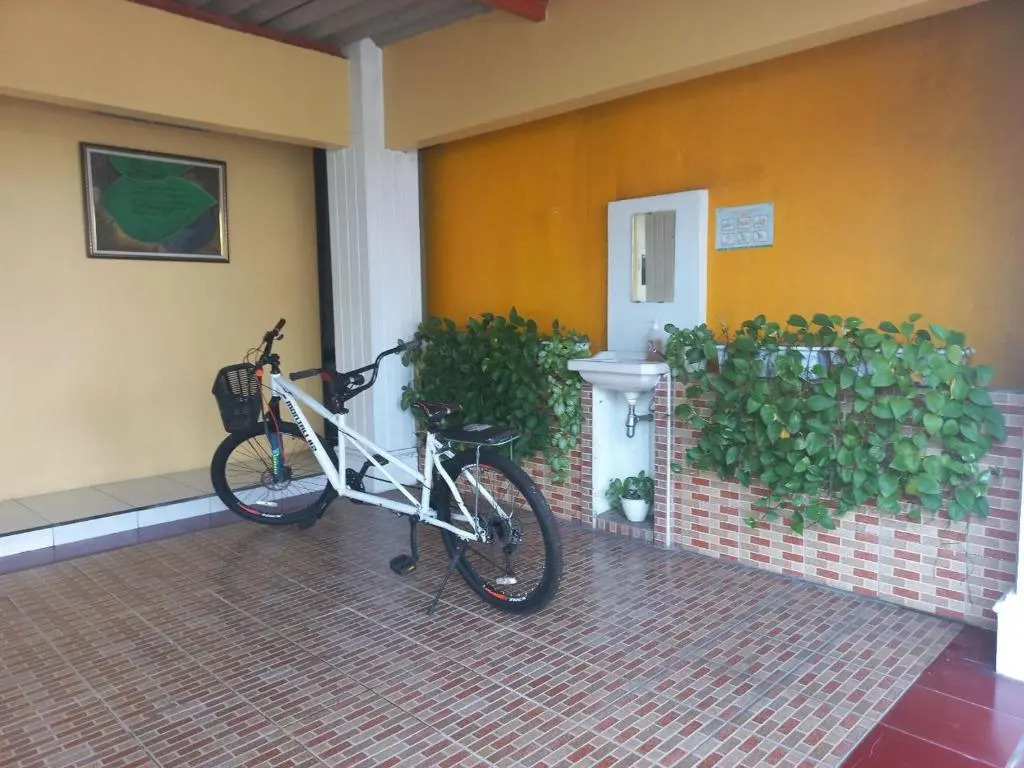 Homestay Syariah Monjali dekat Tugu Jogja by Simply Homy