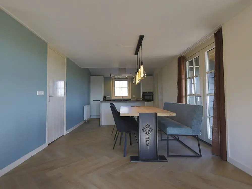 Villa in Wieringer Park with Garden