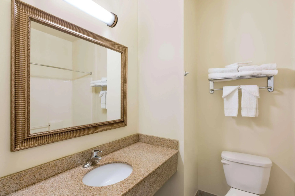 Econo Lodge Palmyra - Hershey