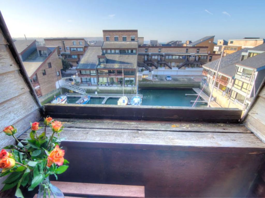 Les Marinas 14784