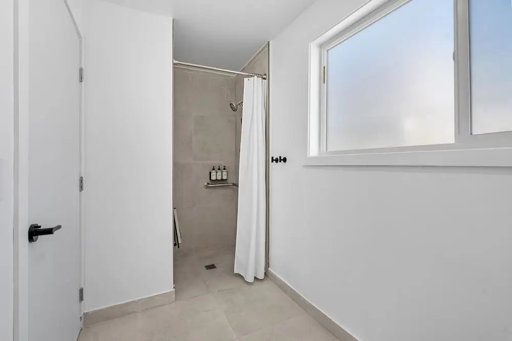 Aliza Hotel