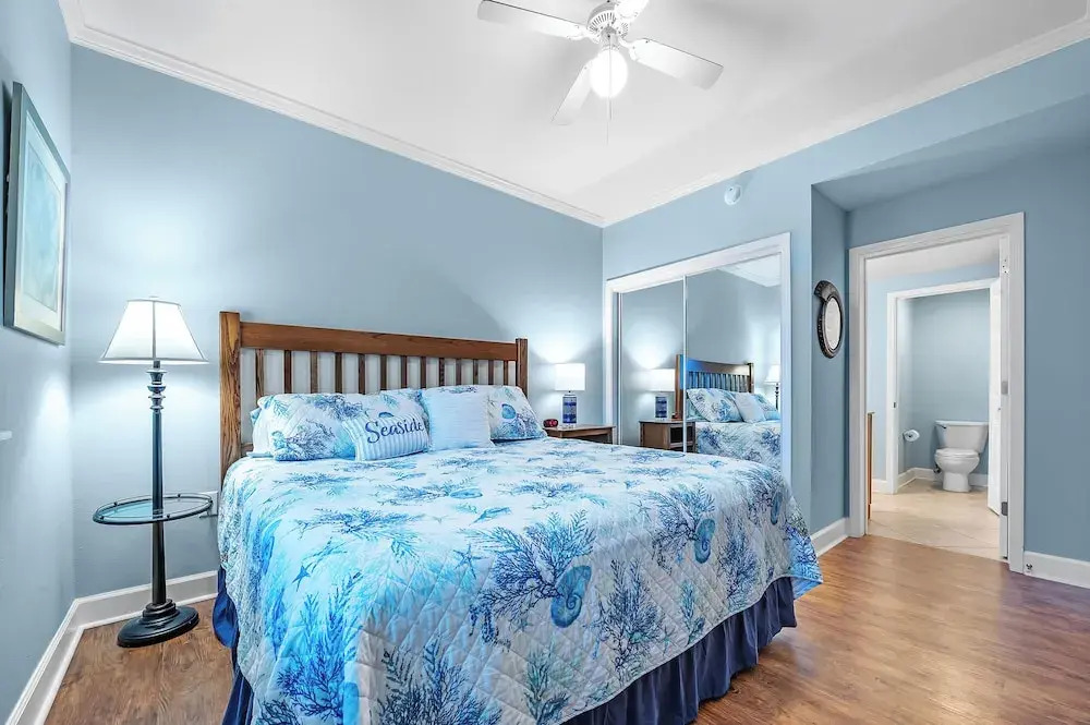 Sanibel Condos by Hosteeva