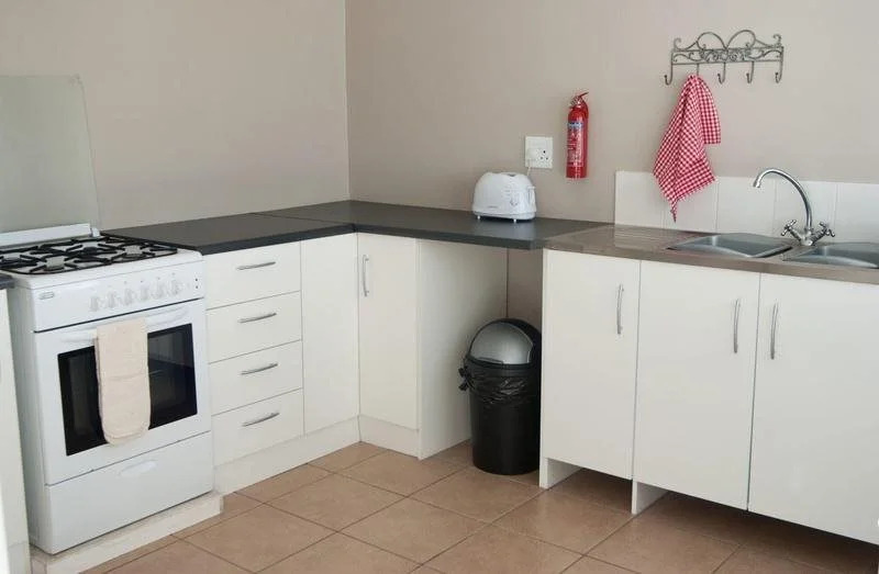 Sneezewood Farm Bed&Breakfast and Self-Catering Cottage