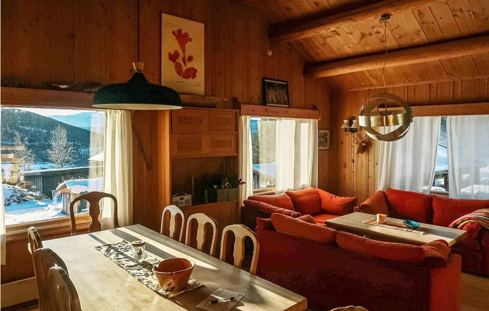 Holiday Home Heidal Bakketun