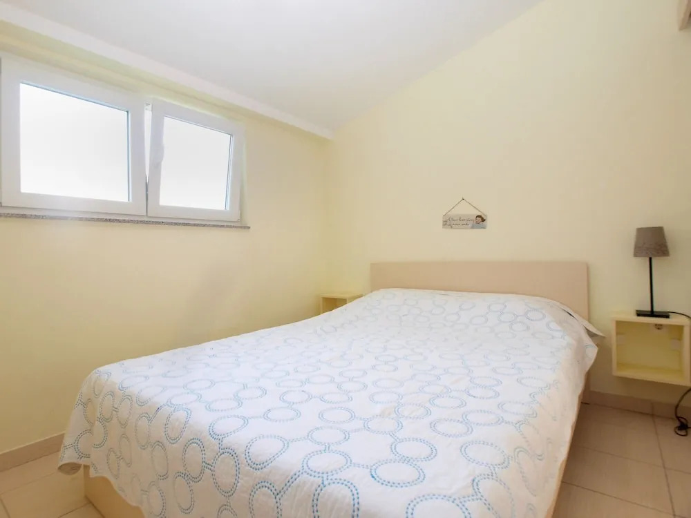 Apartment 1804