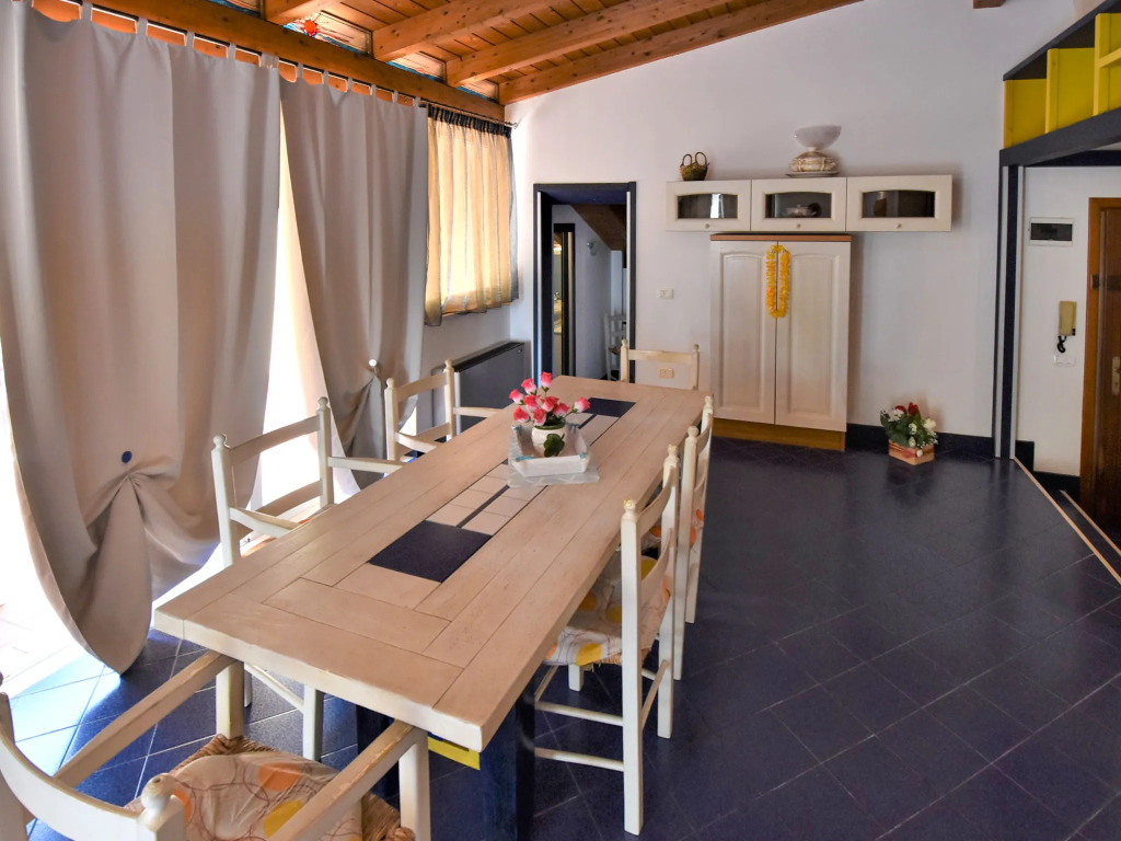 Villa Iota