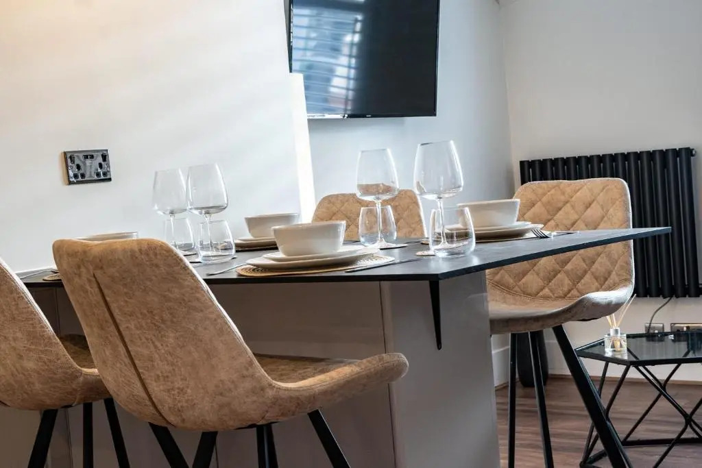 Watergate Penthouse - NEW 2 bed luxury apartment in City Centre