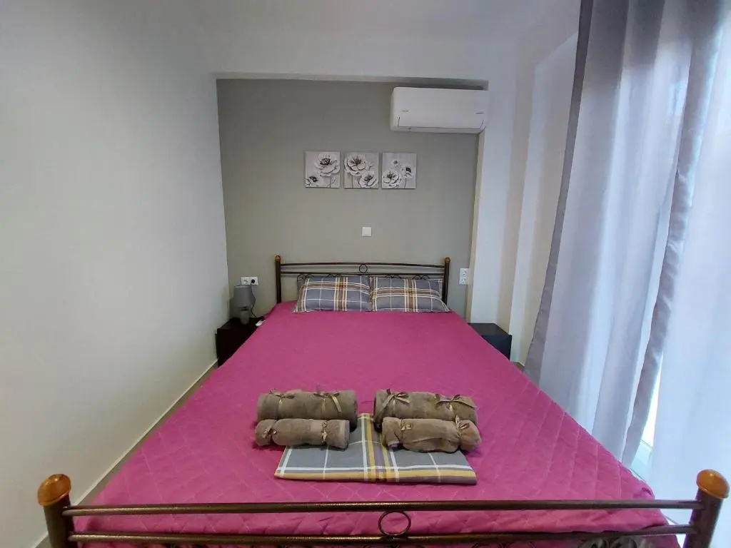 Ofrynio Luxury Apartment & Pool