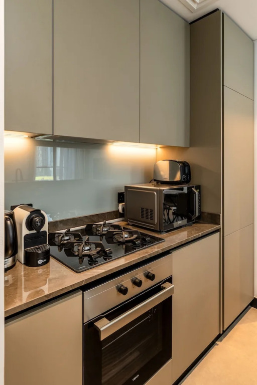 Waves - Impressive 1BR Apartment Close to Burj Khalifa