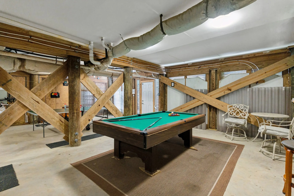 3800 Cameron Boulevard Avantstay Pool, Ocean Views, Deck