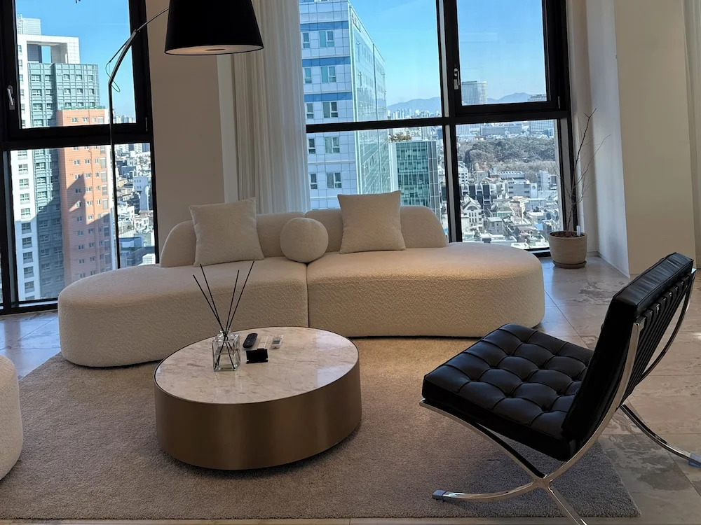 Caelum Black Gangnam Luxury Residence 카일룸블랙 강남 럭셔리 레지던스