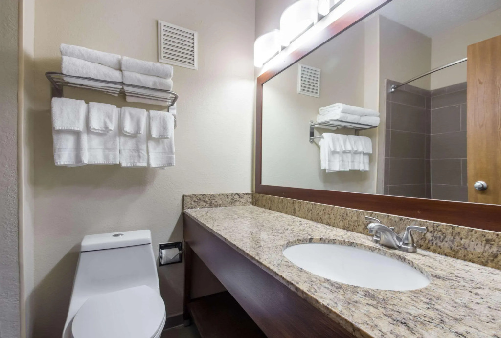 Quality Inn & Suites Green Bay - Ashwaubenon