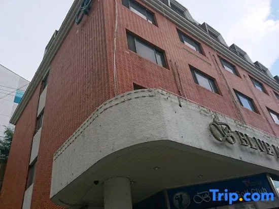 Busan Janglim Blue Moon Hotel