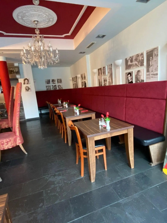 CineHotel Maroni