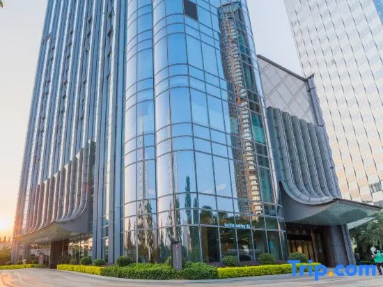 Pesht Premier Hotel