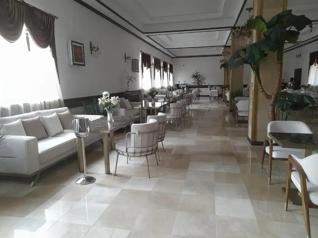 Hotel KREZ