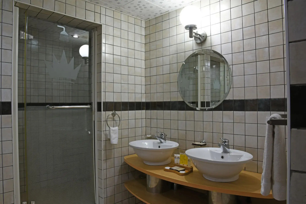 Imperial Royale Hotel