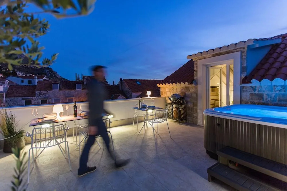Boutique stone house Franco