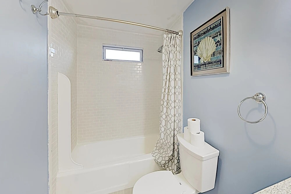 New Listing! Charming Port - Walk To Beach 3 Bedroom Home