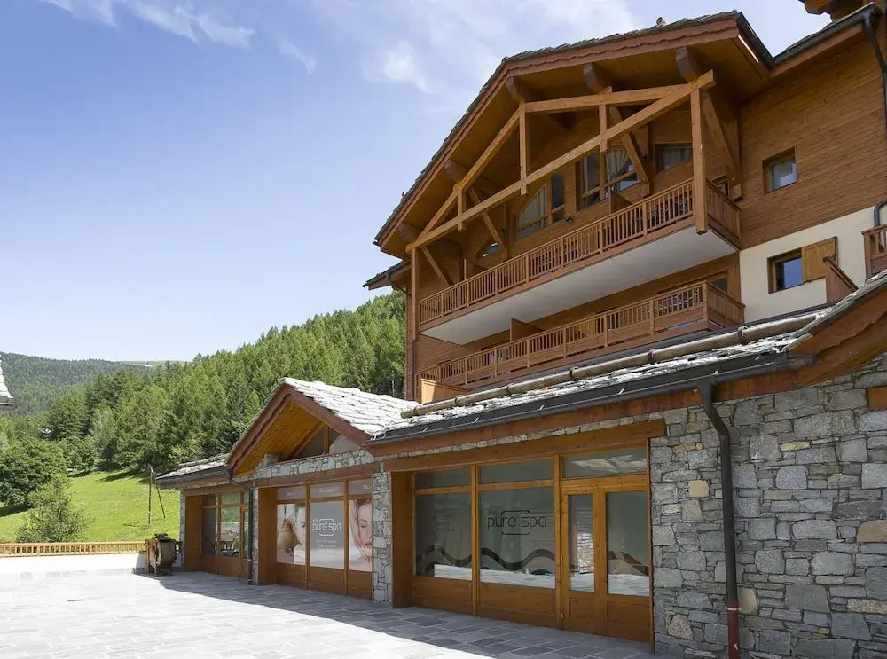 Apartment in France With Spa and Mountain Views