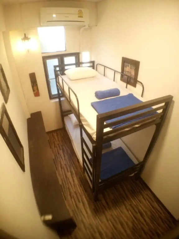 YHA Bangkok Downtown at Station S3 - Hostel
