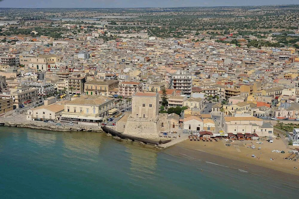 Aura CaseSicule, only for Sea View Lovers, Modern Style Apartment in City Center, Wi-Fi