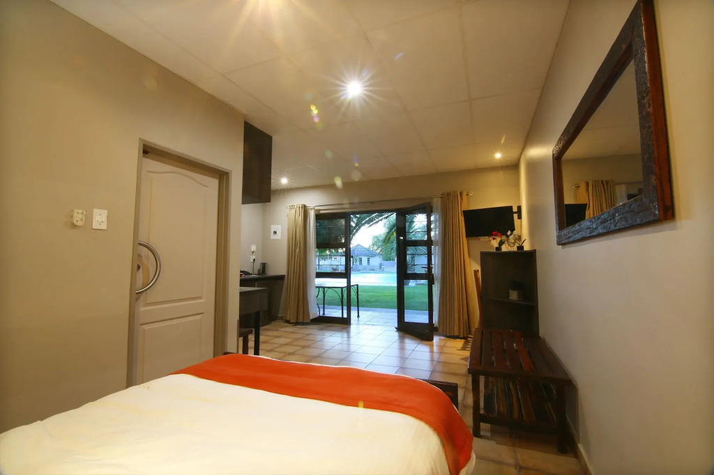 Kalahari Arms Hotel