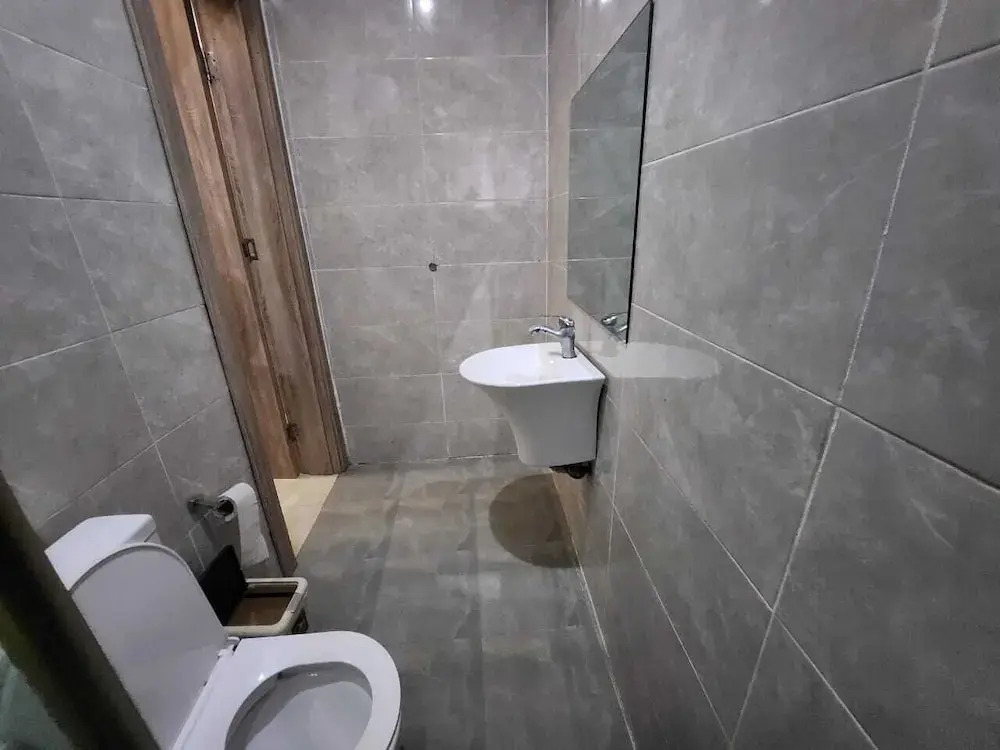 Charming 2- Bedroom Duplex