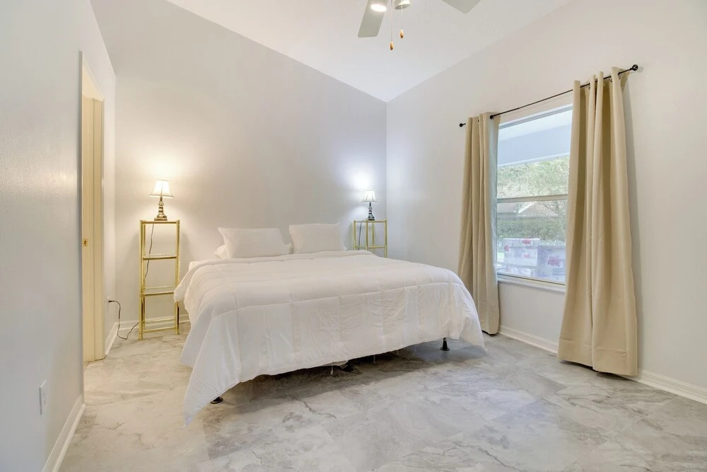20 Mi to Disney: Condo w/ Pool Access in Clermont!