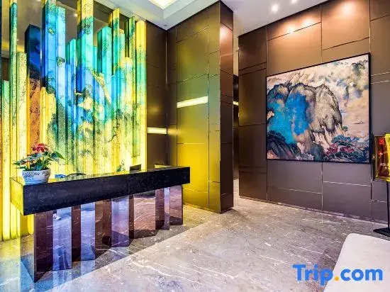 WIFC Taikoo Yunxuan International Apartment (Chunxi Road West International Financial Center Branch)