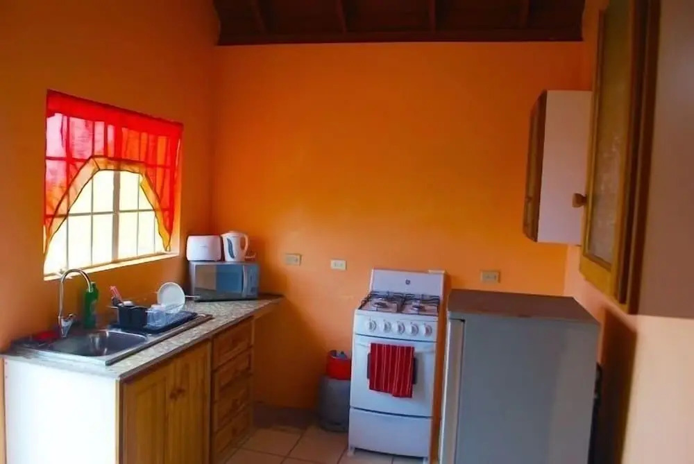 Bagos Eco Retreat & Cafe