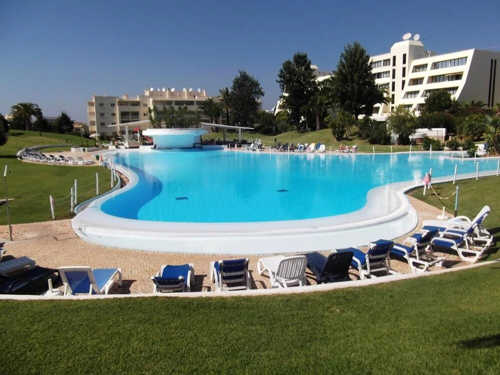 Apartment with One Bedroom in Alvor, with Wonderful Sea View, Pool Access And Enclosed Garden - 4 Km From the Beach
