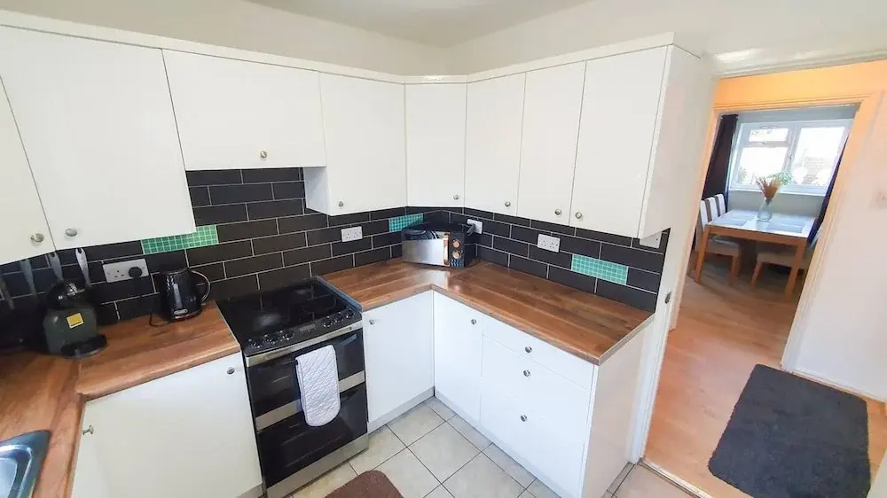Cheerful 4-bedroom House