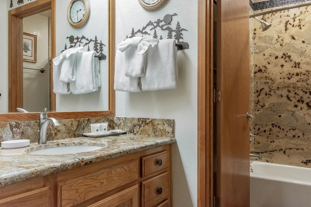 Snowcreek 464 - Phase III