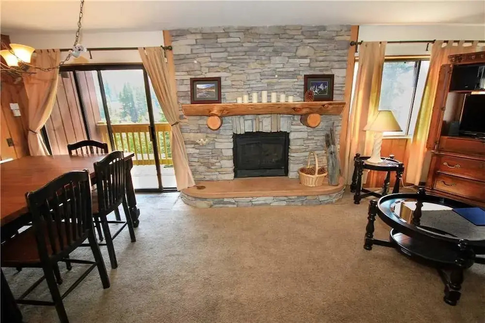 Mammoth Ski & Racquet Club #12 - Pet Okay! 2 Bedrooms 2 Bathrooms Cond