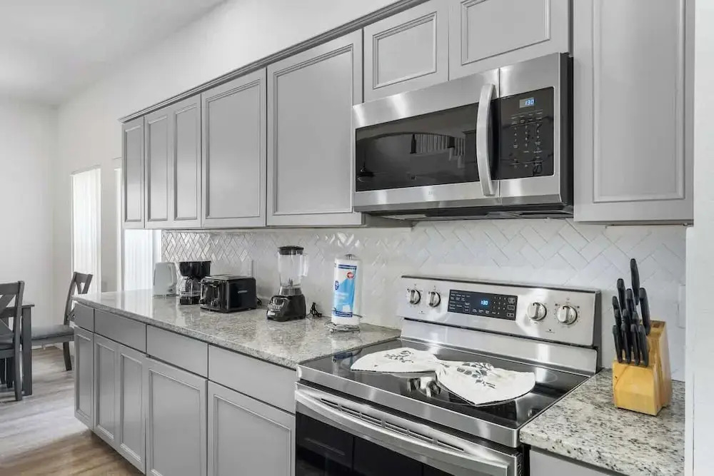 Make Memories in This 6 Bedroom With Private Pool