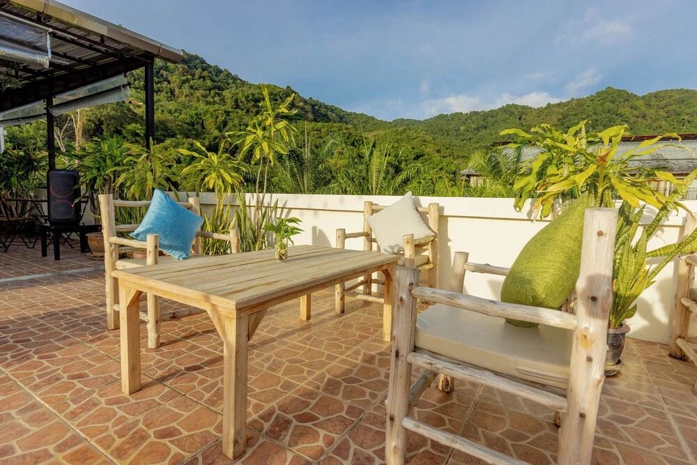 Club22 Kamala Suites, Kamala Beach
