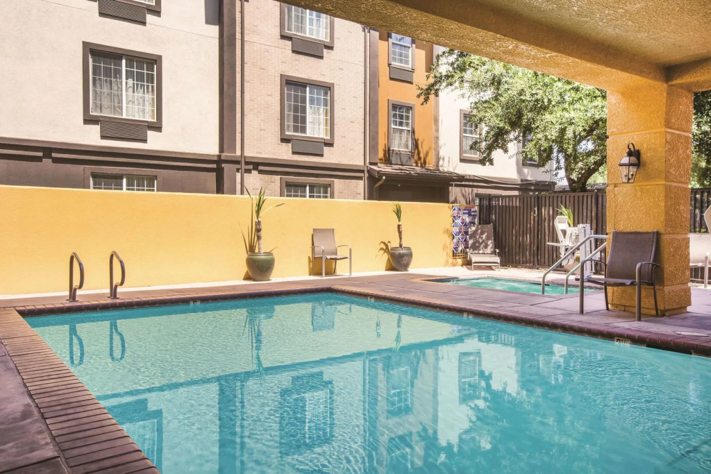 Fairfield by Marriott Inn & Suites Fresno Riverpark