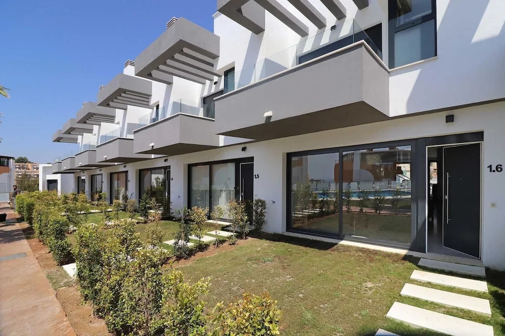 Townhouse Torreblanca Del Sol
