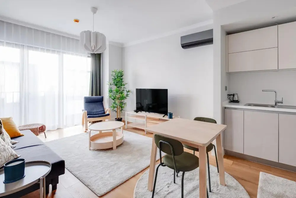 Modern Flat 5 min to Metro on Istiklal Avenue