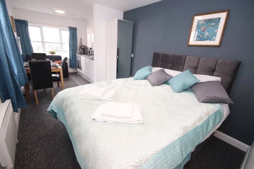 Lovely Modern Studio Apartment in Liverpool City