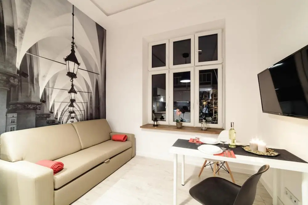 Cracow Rent Apartments - spacious apartments for 2-7 people in quiet area - Kolberga Street nr 3 - 10 min to Main Square by foot