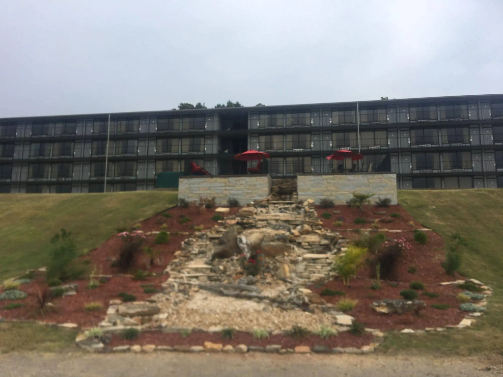 Lake Norfork Resort