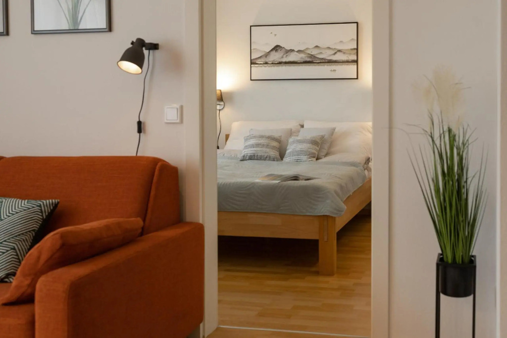 Fresh Apartment with Terrace + Free Parking