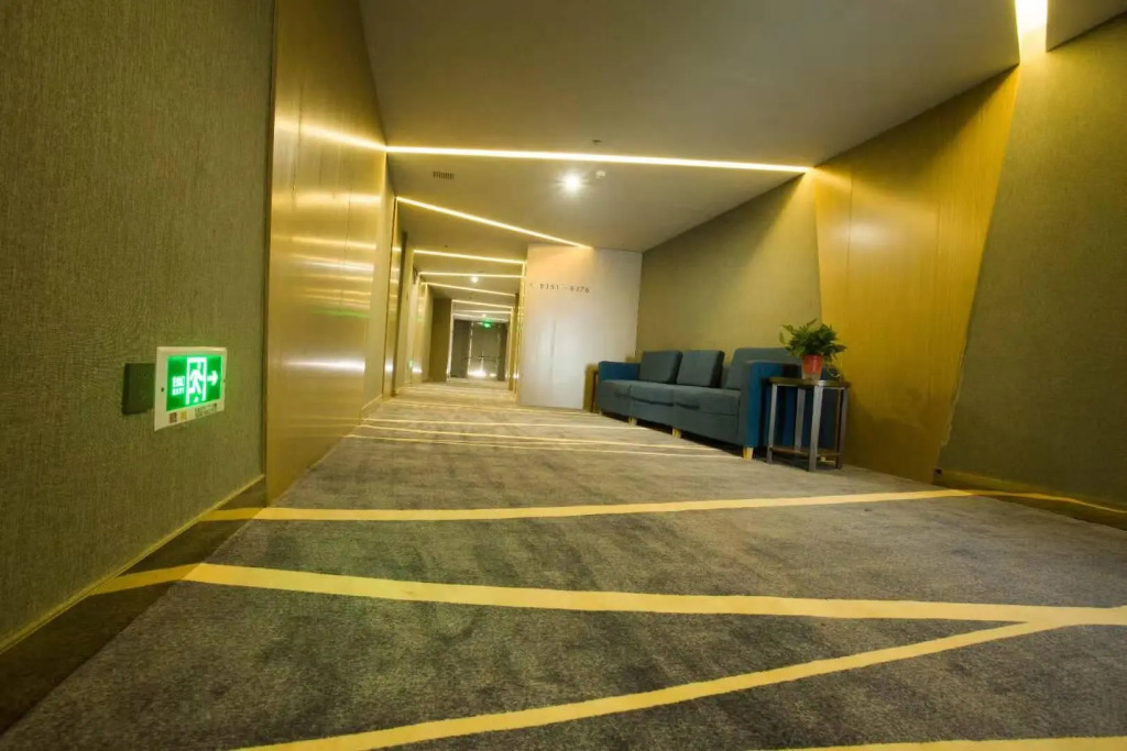 LiuLian  Hotel(Xinyi Nanjing Road)