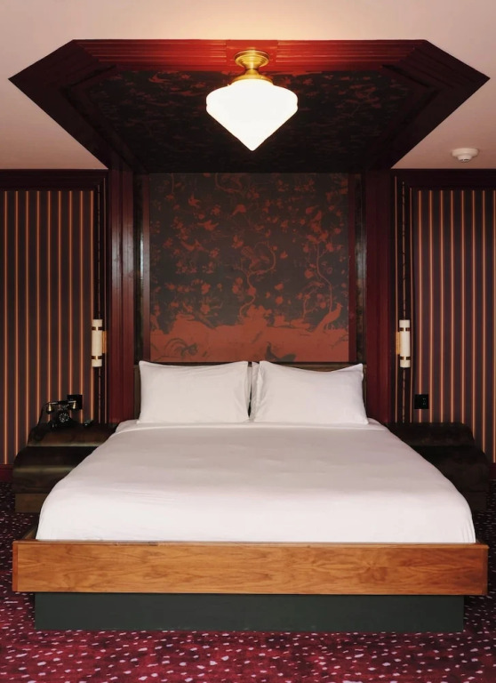 Hotel Herringbone