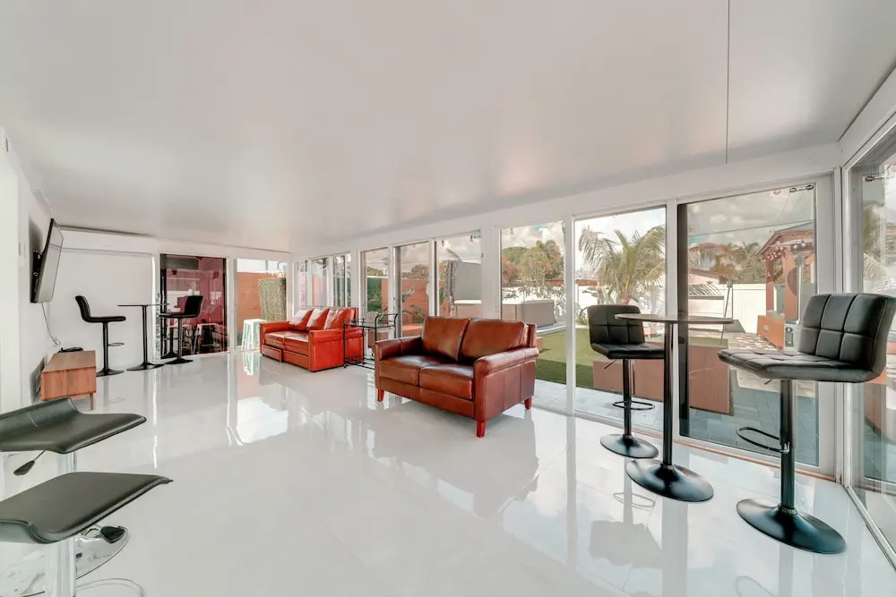 Stroll to Dtwn: Delray Beach Home w/ Outdoor Oasis