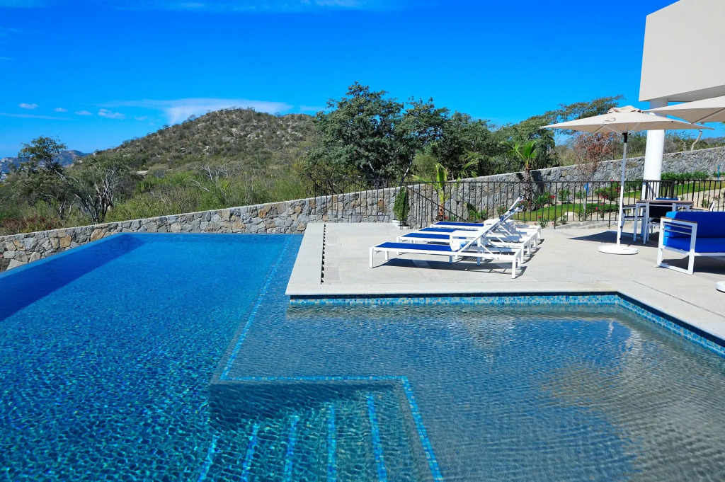 Condo Solaria G202 in Ventanas Residencial