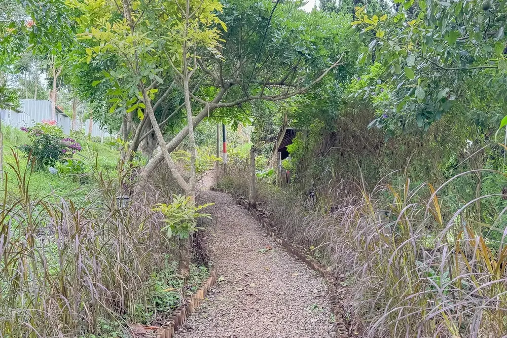 RedDoorz near Dusun Bambu Resort