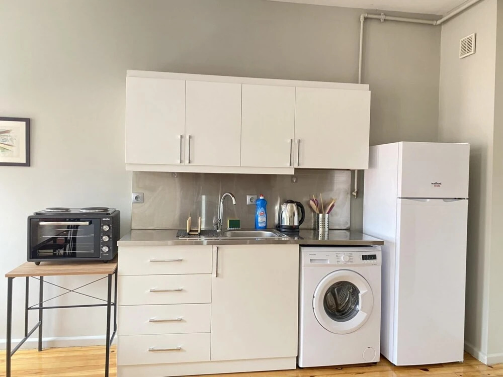 Central Flat With a Shared Terrace in Beyoglu